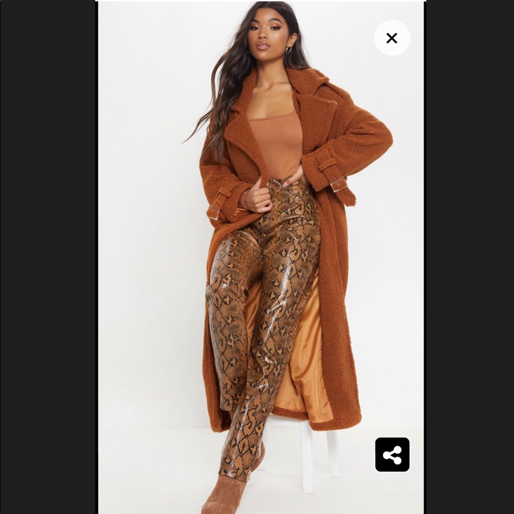 NWT Prettylittlething teddy coat sz 6